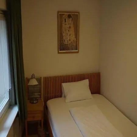 Hotel-pension Goldene Krone Гостевой дом 3*