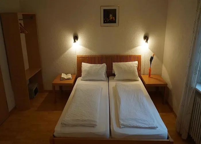Konukevi Hotel-pension Goldene Krone 3*