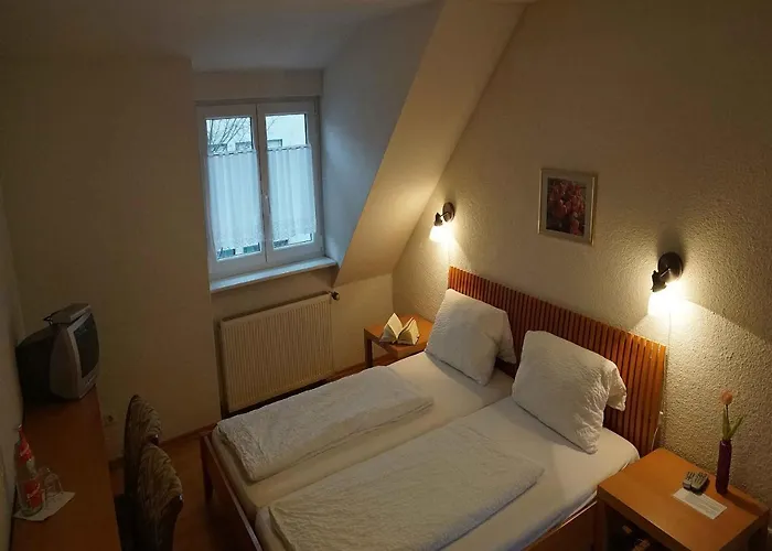 Hotel-pension Goldene Krone Konukevi