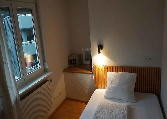 Konukevi Hotel-pension Goldene Krone 3*